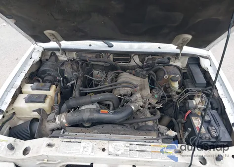 1998 Ford Ranger Splash/Xl/Xlt из США, поврежденный, VIN 1FTZR15U8WTA52238